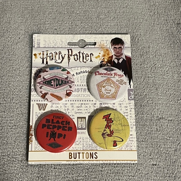 Harry Potter Button Set - Picture 3 of 3